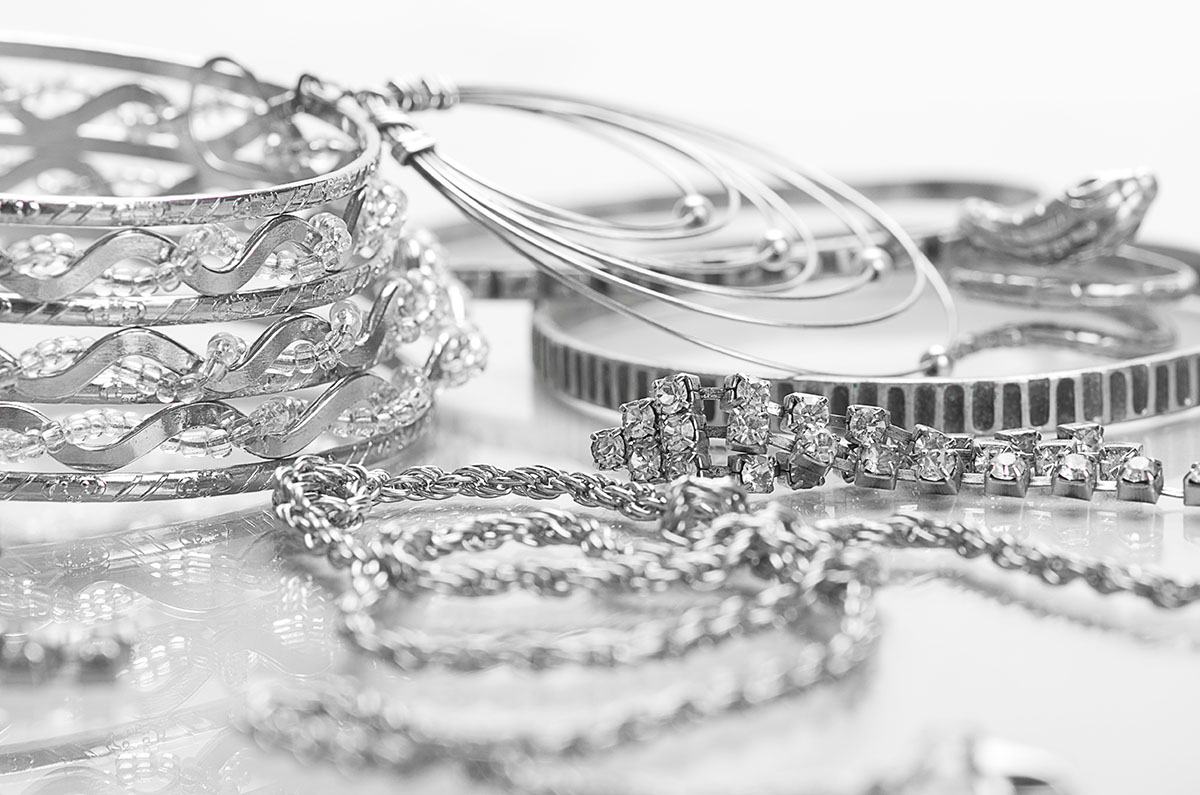 A collection of cleaned silver jewelry