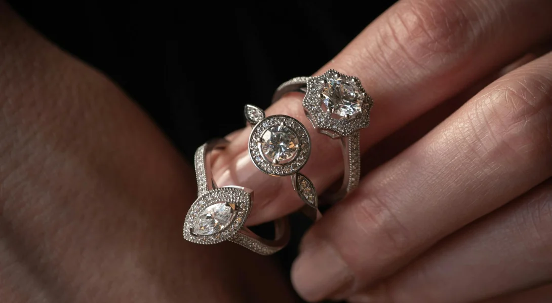 rings in finger