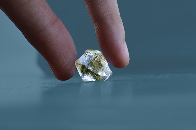 The Magic of Rough Cut Diamonds for Your Engagement Ring