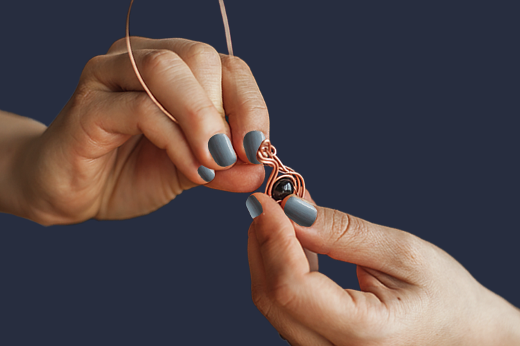 How to wire wrap jewelry  BriteCo Jewelry Insurance