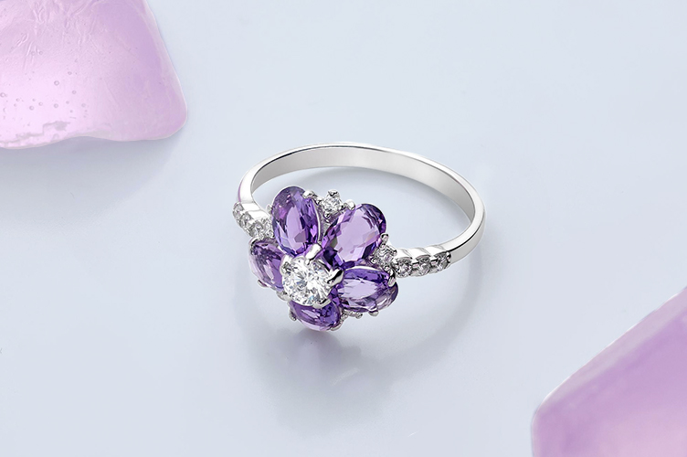What You Need to Know About the Amethyst Color Spectrum