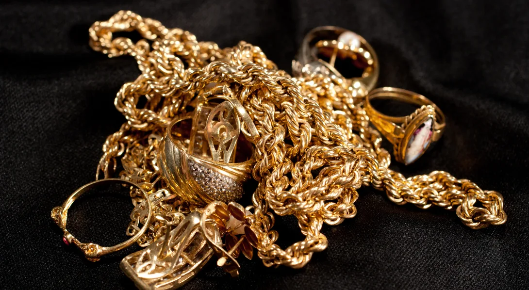 chunky gold jewelry