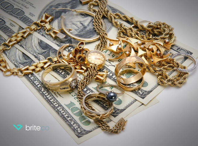When Should You Insure Jewelry