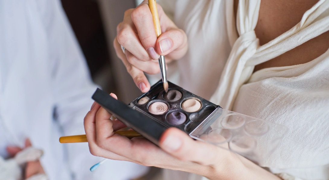 makeup-artist